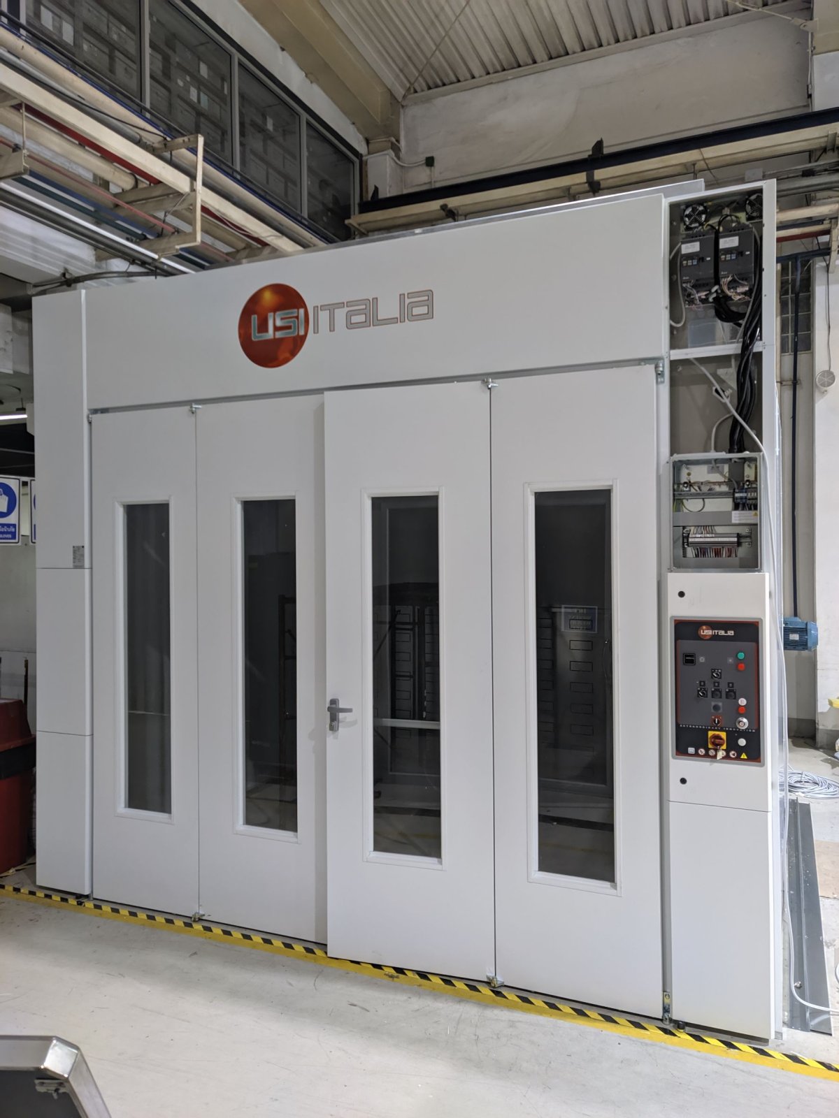 Delivery Spray booth Brand USI ITALIA from ITALY to our customer in