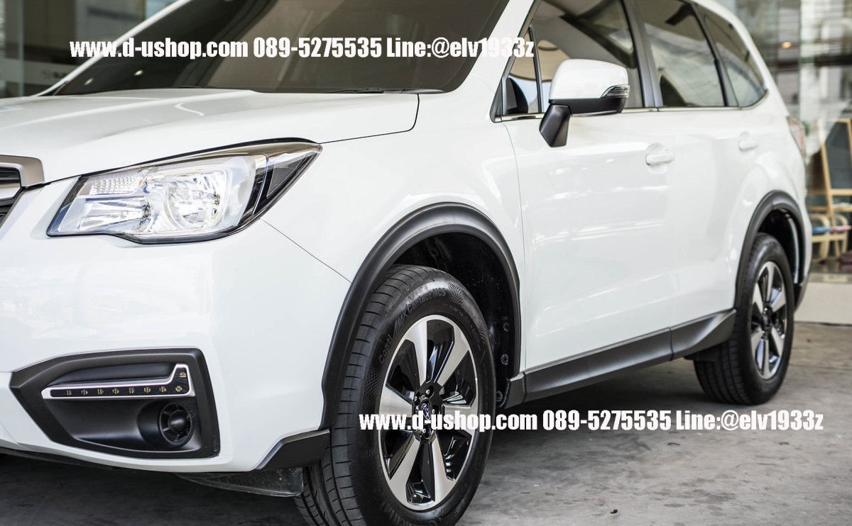 Matte black fender flares for Subaru Forester