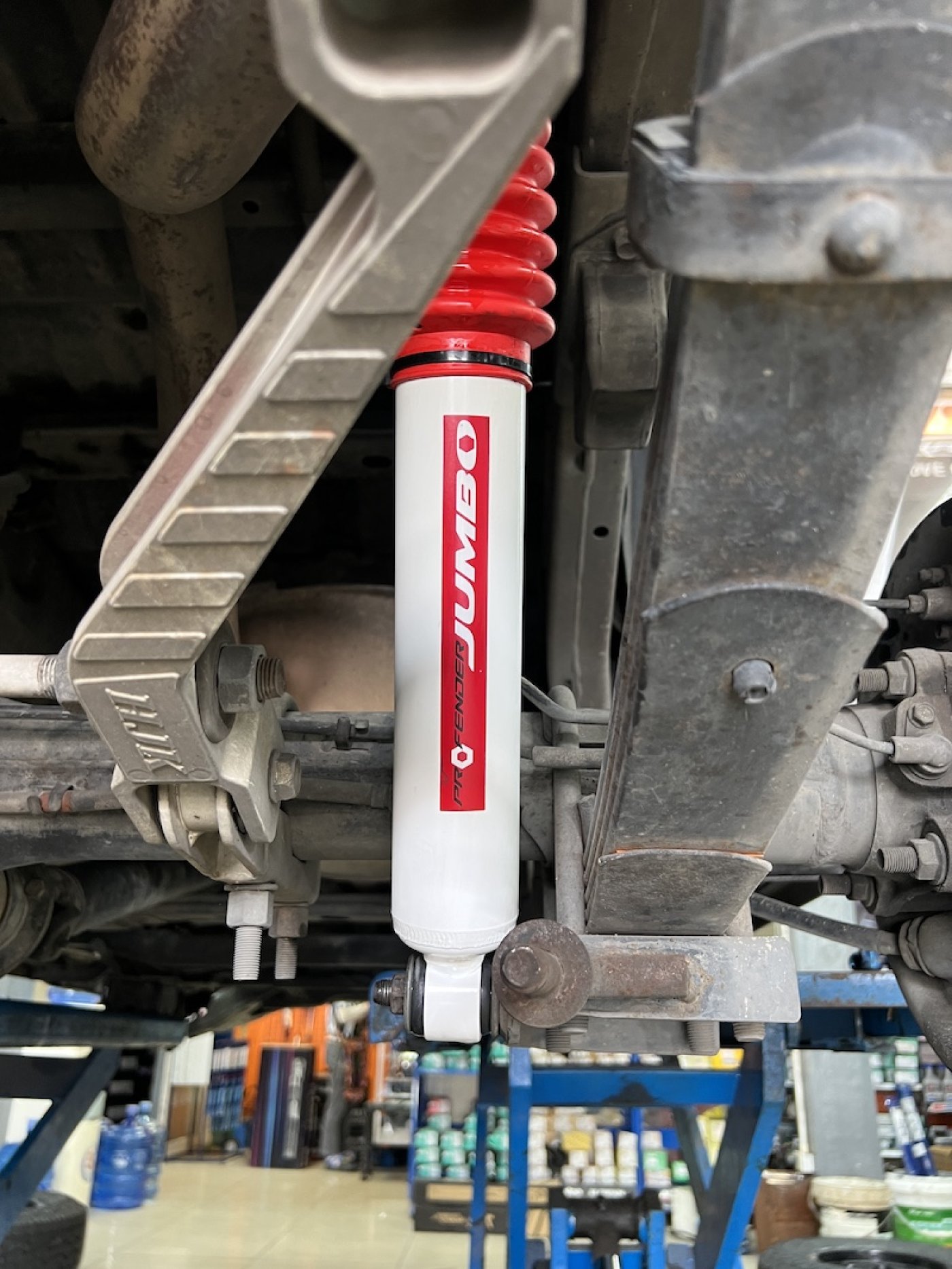 [Profender] isuzu mu7 เปลี่ยนโช้คอัพ profender jumbo และ nexen โทร. 08 ...