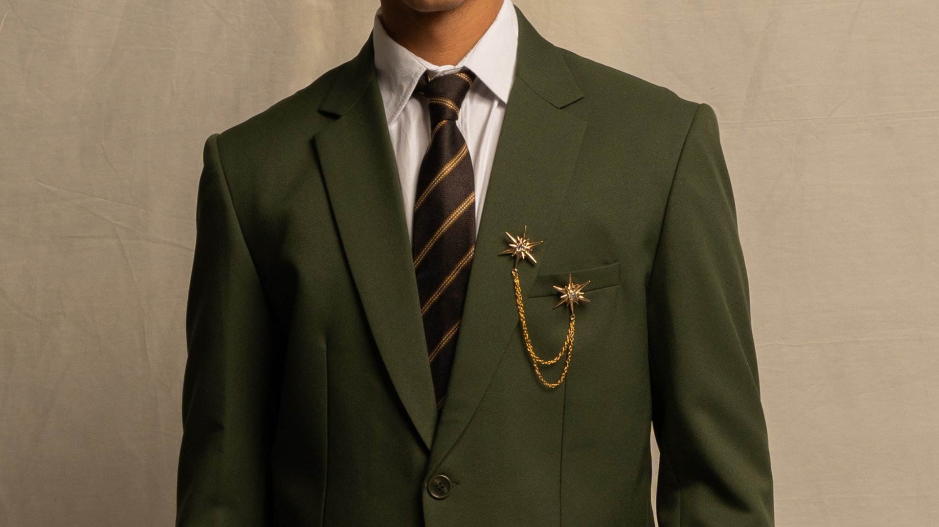 lapel pin pria pada jas lapel pin pria pada jas