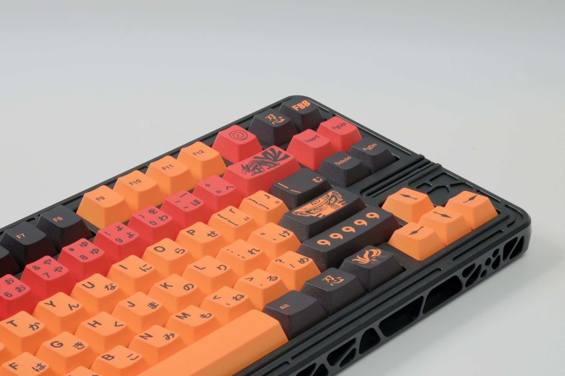 built | Wooting 80HE x Holy80 case