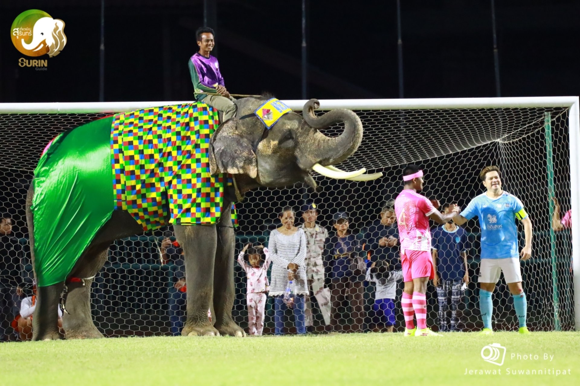 การแข่งขันฟุตบอลดาราการกุศล SINGHA ALL STAR UNITY MATCH 2024 การแข่งขันฟุตบอลดาราการกุศล SINGHA ALL STAR UNITY MATCH 2024