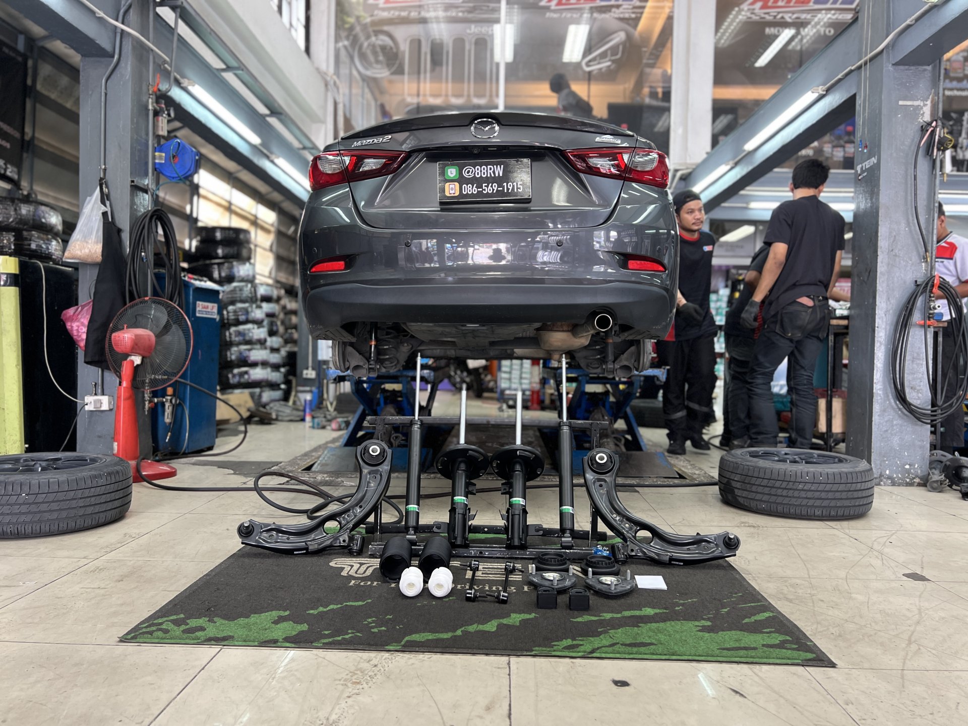 ซ่อมบำรุง Mazda 2 Skyactiv ระยะ 180,000 กม. ที่ร้านยางเจริญรุ่งเรือง นนทบุรี เปลี่ยนโช้คอัพ TEIN EnduraPro Basic ปีกนกล่างแท้ศูนย์ และยางหุ้มเพลาขับหน้า RBI พร้อมตั้งศูนย์ Hunter 3D ซ่อมบำรุง Mazda 2 Skyactiv ระยะ 180,000 กม. ที่ร้านยางเจริญรุ่งเรือง นนทบุรี เปลี่ยนโช้คอัพ TEIN EnduraPro Basic ปีกนกล่างแท้ศูนย์ และยางหุ้มเพลาขับหน้า RBI พร้อมตั้งศูนย์ Hunter 3D