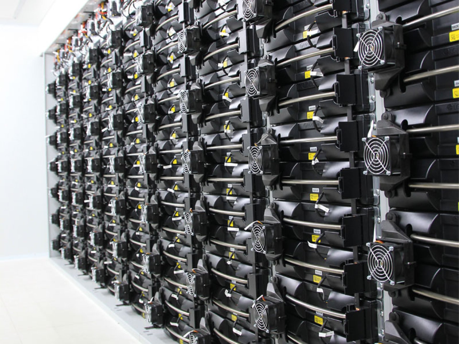 บริการออกแบบและติดตั้งระบบกักเก็บพลังงาน Battery Energy Storage System (BESS) โดย Microgrid Technology บริการออกแบบและติดตั้งระบบกักเก็บพลังงาน Battery Energy Storage System (BESS) โดย Microgrid Technology