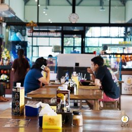 ฉ่อยเป็ดย่าง หลากหลายเมนู Street Food ที่ไม่ได้มีดีแค่ "เป็ดย่าง"