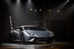  Lamborghini_Huracan_Tecnica