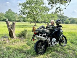 รีวิว BMW F 850 GS Adventure Triple Black ใหญ่ไม่เกรงใจพี่