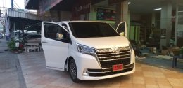 toyota majesty ติดจอเพดาน 15.6นิ้ว 