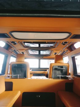 รถสะสม Land rover ทำภายในใหม่สวยๆ
