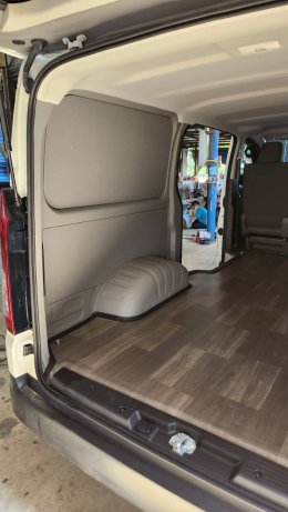 hiace หน้ายาว ตู้ทึบ ทำเป็นรถขนของ