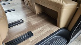 Hyundai H1 ปูพื้น