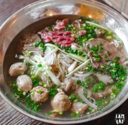 Pho Aroi