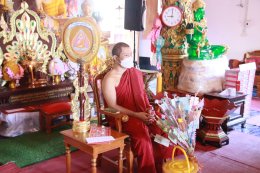 ถวายเทียนพรรษาในเทศกาลเข้าพรรษาแด่พระภิกษุสงฆ์ โดยคณะเกษตรศาสตร์และทรัพยากรธรรมชาติ ม.พะเยา