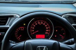 HONDA JAZZ 1.5 S CVT I-VTEC AB ABS  ปี 2021 ราคา 579,000 บาท