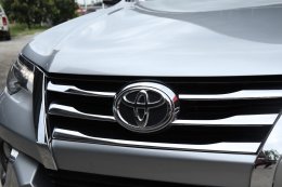 TOYOTA FORTUNER 2.8 V  ปี2016 ราคา989,000บาท