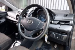 TOYOTA VIOS 1.5 J AB/ABS ปี2017 ราคา 379,000บาท