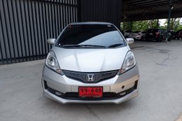 HONDA JAZZ 1.5 JP ปี 2012 ราคา 429,000 บาท