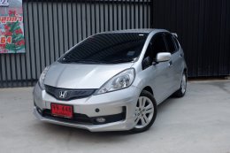 HONDA JAZZ 1.5 JP ปี 2012 ราคา 429,000 บาท