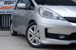 HONDA JAZZ 1.5 JP ปี 2012 ราคา 429,000 บาท