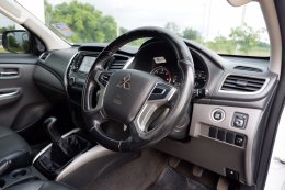 Mitsubishi triton ปี2017