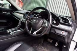 HONDA CIVIC FC 1.5 RS TURBO CVT I-VTEC AB/ABS ปี 2016 ราคา799,000 บาท