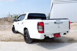 MITSUBISHI TRITON DOUBLE CAB NEW GLX 2.5 DID AB ABS ปี 2020 ราคา 589,000 บาท