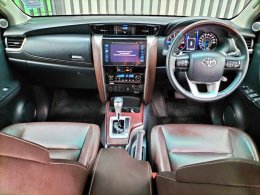 TOYOTA FORTUNER 2.4 V SIGMA4 ปี2019 ราคา1,250,000บาท