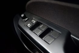 SUZUKI SWIFT 1.2 ปี 2012 ราคา 239,000