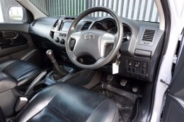 TOYOTA VIGO SMART CAB CHAMP PRERUNNER 2.5 ABS ปี2012 ราคา 439,000 บาท