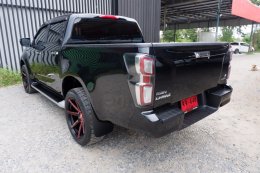 ISUZU D-MAX CAB4 NEW HI-LANDER 1.9 DDI Z AB ABS ปี 2020 ราคา 829,000