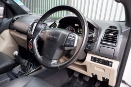ISUZU D-MAX CAB 4 HI-LANDER1.9 Ddi Z PRESTIGE NAVI STEALTH AB/ABS ปี 2019 ราคา729,000 บาท