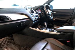 BMW 118i 1.5 M SPORT ปี2016 ราคา999,000บาท