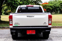 ISUZU D-MAX CAB4 1.9 HI-LANDER STEALTH Z-PRESTIGE MT ปี2019 ราคา749,000บาท