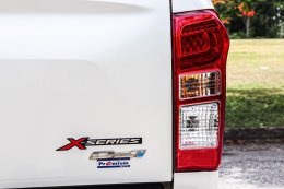 ISUZU D-MAX CAB4 1.9 HI-LANDER X-SERIES Z AT(DVD)ปี2018 ราคา849,000บาท