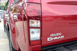 ISUZU D-MAX CAB4 3.0 VCROSS Z-PRESTIGE AT (NAVI) ปี2018 ราคา799,000บาท