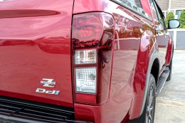 ISUZU D-MAX CAB4 3.0 VCROSS Z-PRESTIGE AT (NAVI) ปี2018 ราคา799,000บาท