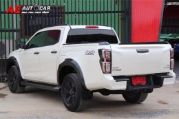 ISUZU D-MAX CAB4 3.0 VCROSS M 4WD ปี2020 ราคา929,000บาท