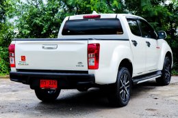 ISUZU D-MAX CAB 4 HILANDER 1.9 Z-PRESTIGE DDI ปี2019 ราคา759,000บาท