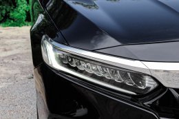 HONDA ACCORD 1.5 TURBO EL CVTปี2019 ราคา 1,090,000บาท