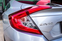 HONDA CIVIC 1.8 E IVTEC CVT ปี2020ราคา789,000บาท