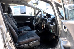HONDA JAZZ 1.3 HYBRID CVT ปี2013 ราคา359,000บาท