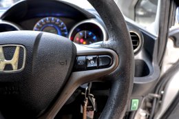 HONDA JAZZ 1.3 HYBRID CVT ปี2013 ราคา359,000บาท