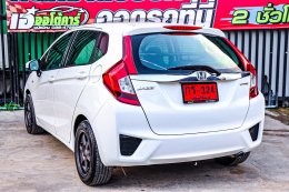 HONDA JAZZ 1.5 V+ I-VTEC AB/ABS ปี 2014 ราคา 499,000 บาท