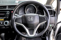 HONDA JAZZ 1.5 V I-VTEC AT ปี2015 ราคา549,000บาท