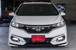 HONDA JAZZ 1.5 V I-VTEC CVT HATCH ปี2019 ราคา579,000บาท