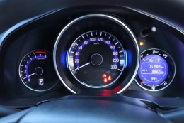 HONDA JAZZ 1.5 V+ I-VTEC HATCN ปี2018 ราคา579,000บาท