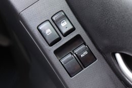 ISUZU D-MAX SPACECAB 1.9 Z DDI X-SERIES(AB/ABS)ปี2016 ราคา589,000บาท