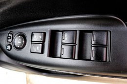 HONDA JAZZ 1.5 RS I-VTEC CVT HATCH ปี2017ราคา599,000 บาท
