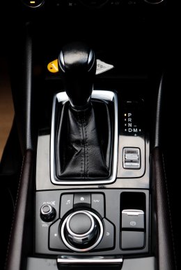 MAZDA 3 2.0 SP SPORTS AT HATCH ปี2018 ราคา649,000บาท