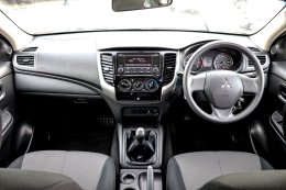 MITSUBISHI TRITON DUAL CAB 2.5 GLX MT ปี2021 ราคา619,000บาท